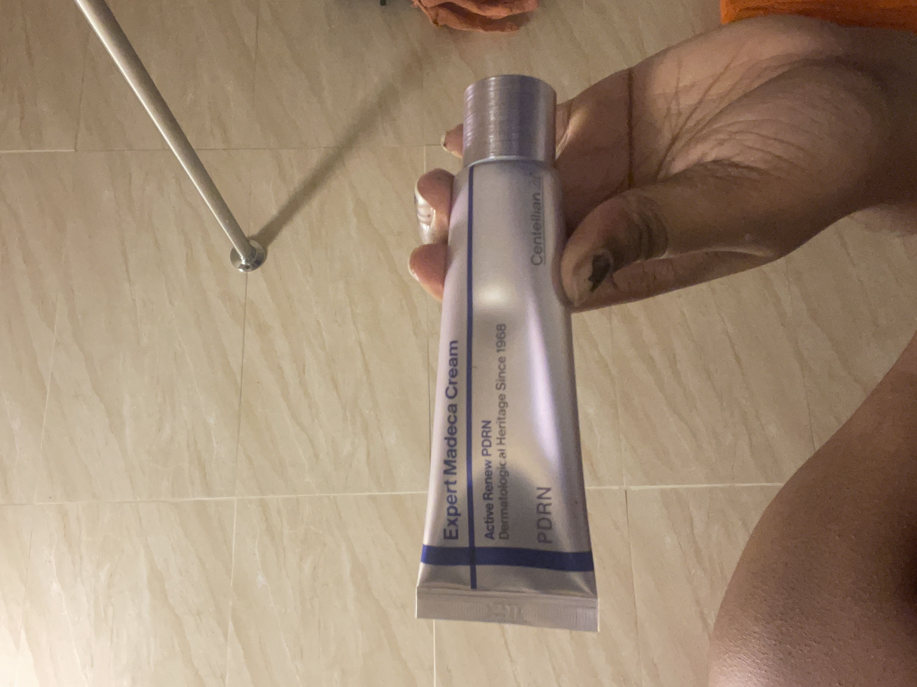 Expert Madecar 活力再生 PDRN 面霜的真实用户使用照片